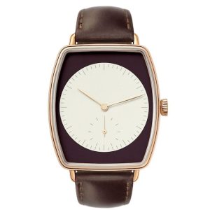 07-08 Light luxury style watch